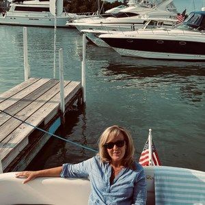 Meet your Posher, Julie